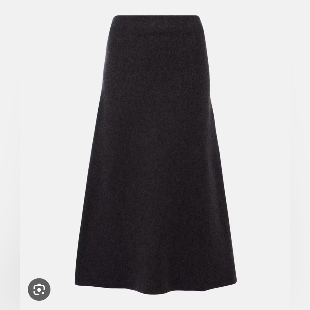 Uniqlo Black A-Line Skirt